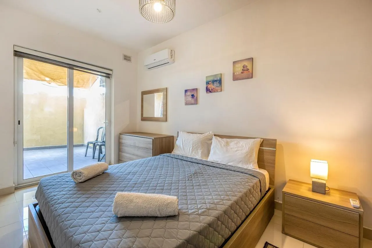 Entire Apartment For Your Holiday Tal-Hriereb Malta