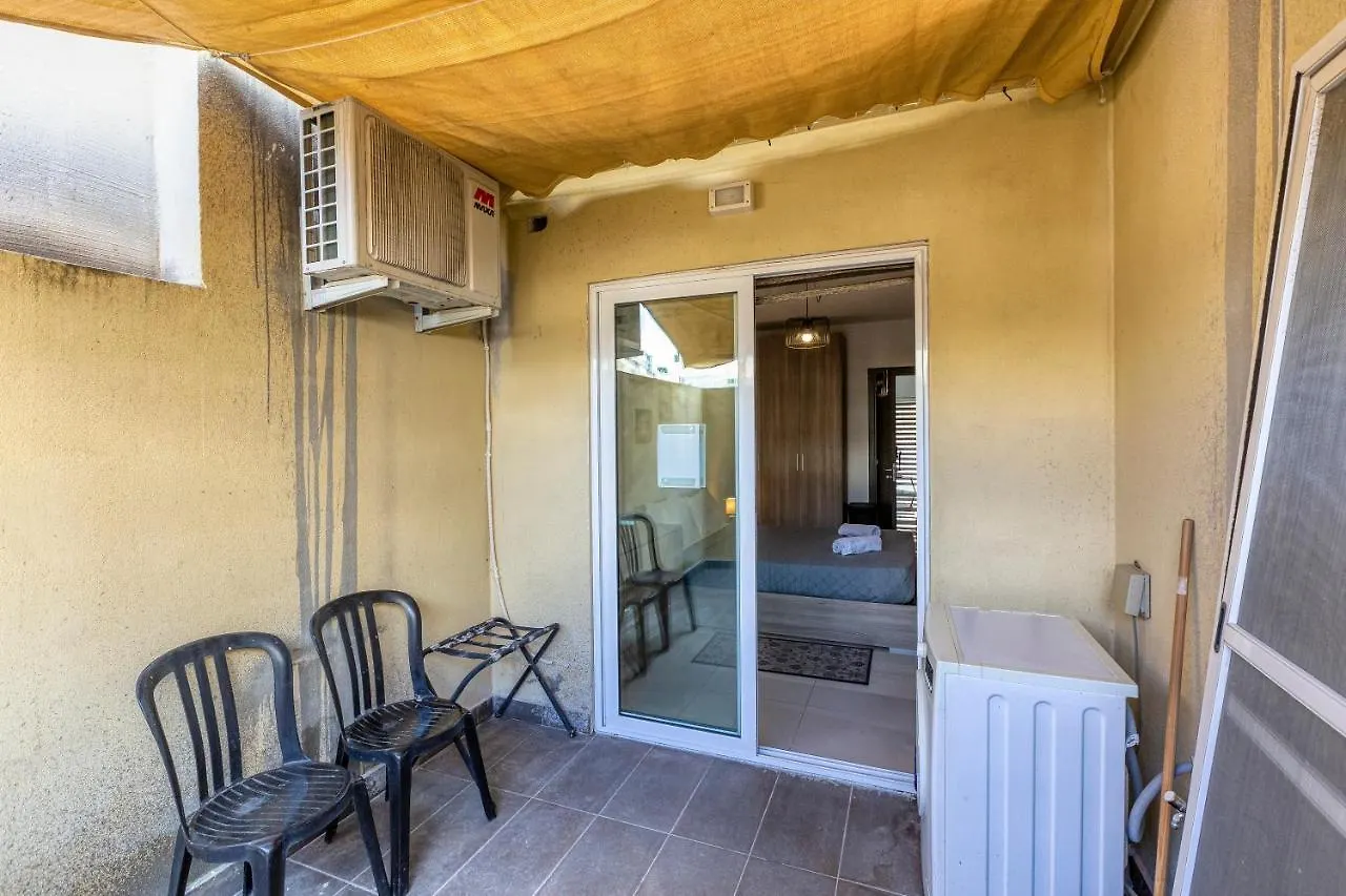 Entire Apartment For Your Holiday Tal-Hriereb